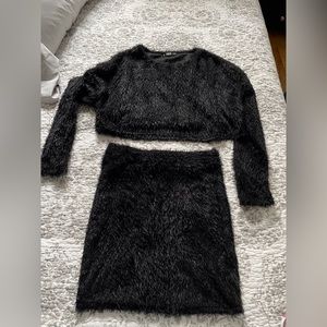Fuzzy two piece set